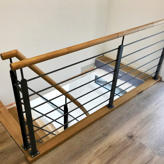 Aufgesattelte Holztreppe 019